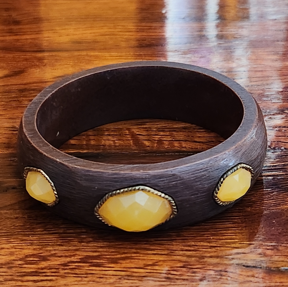 Vintage Bangle Yellow Glass Beads